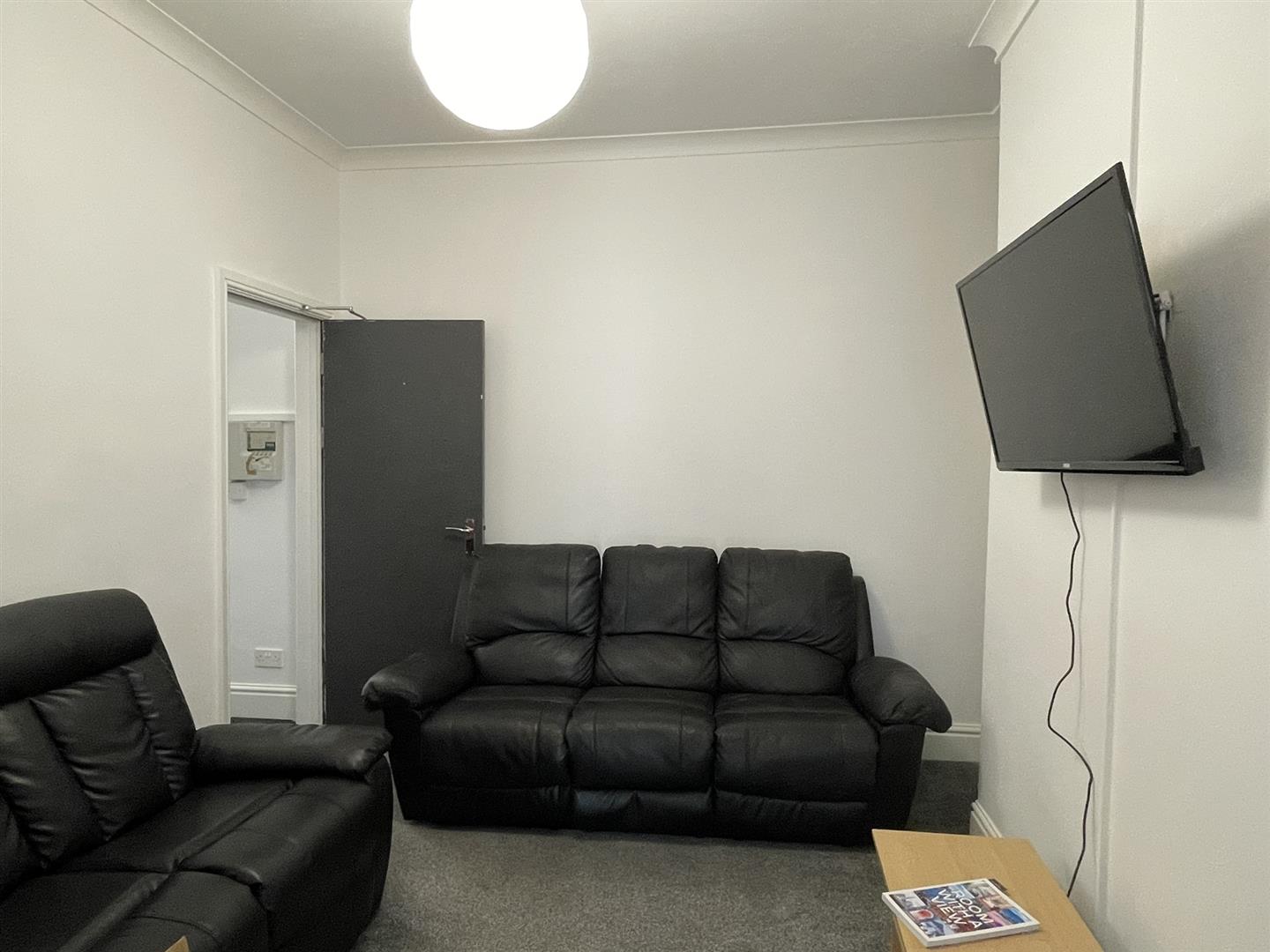 De Breos Street, Brynmill, Swansea, SA2 0BY